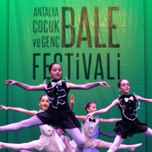 muratpasa-cocuk-ve-genc-bale-festivali